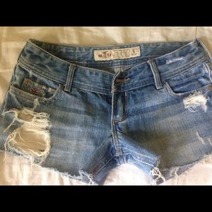 Hollister jean shorts 🦋🦋🦋